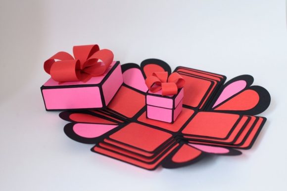 3D exploding box SVG design for Cricut projects
